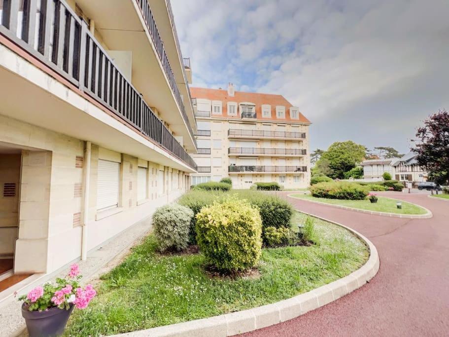 Deauville Triangle D'Or Proche Mer & Casino Aux Clefs Des Sacres Екстер'єр фото